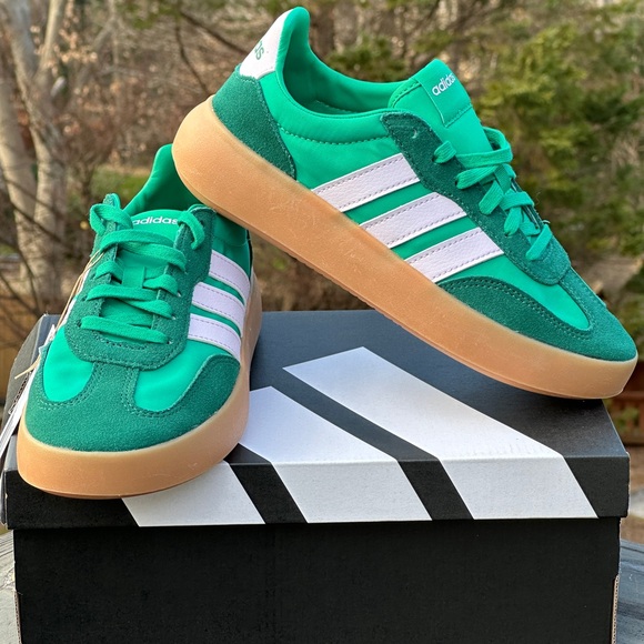 adidas Other - Adidas Green Casual Sneaker - Unisex Sizes US Womens 6 | 11 (Mens 4.5 | 9.5) NEW